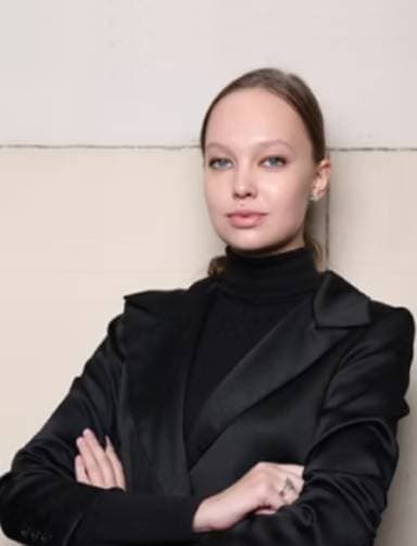 Анна Ушакова